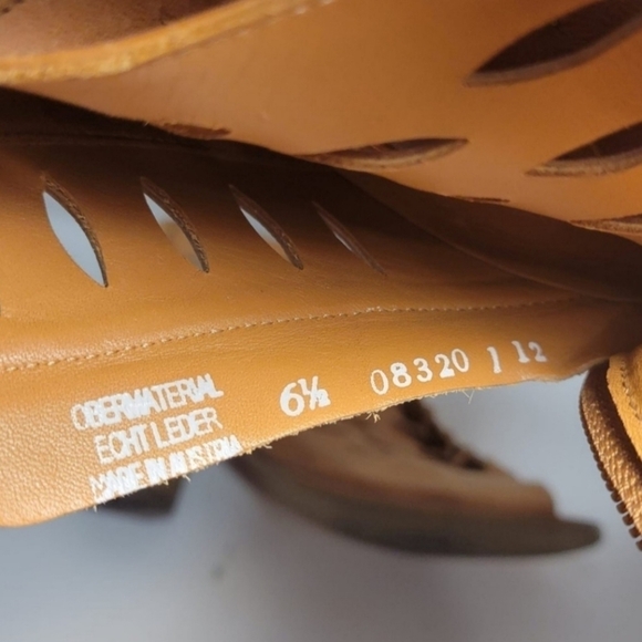 Paul Green Bali Brown Bootie Block Heel Lace Up Cut Out Detail US 9/UK 6.5 - Picture 10 of 10